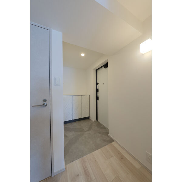 S-RESIDENCE高岳bresa(ブレサ)　名古屋市賃貸　仲介手数料無料の玄関