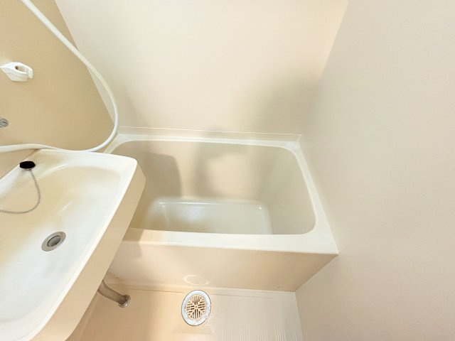 サンキャッスル十三の浴室