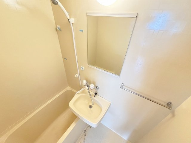 サンキャッスル十三の洗面所