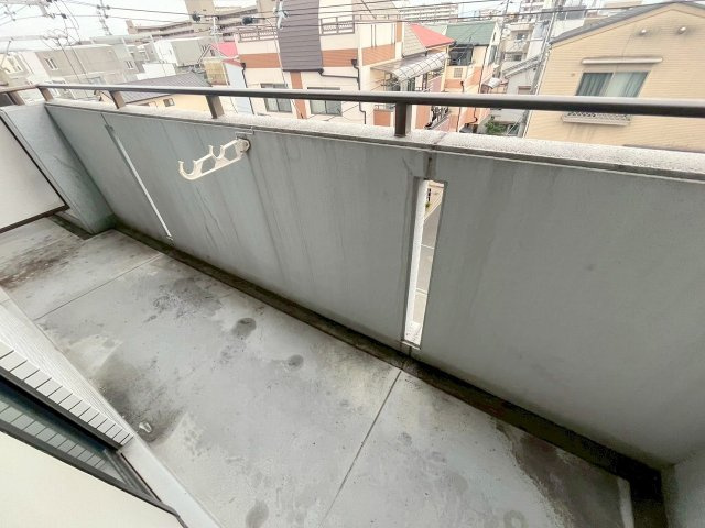 エトワール小松のバルコニー