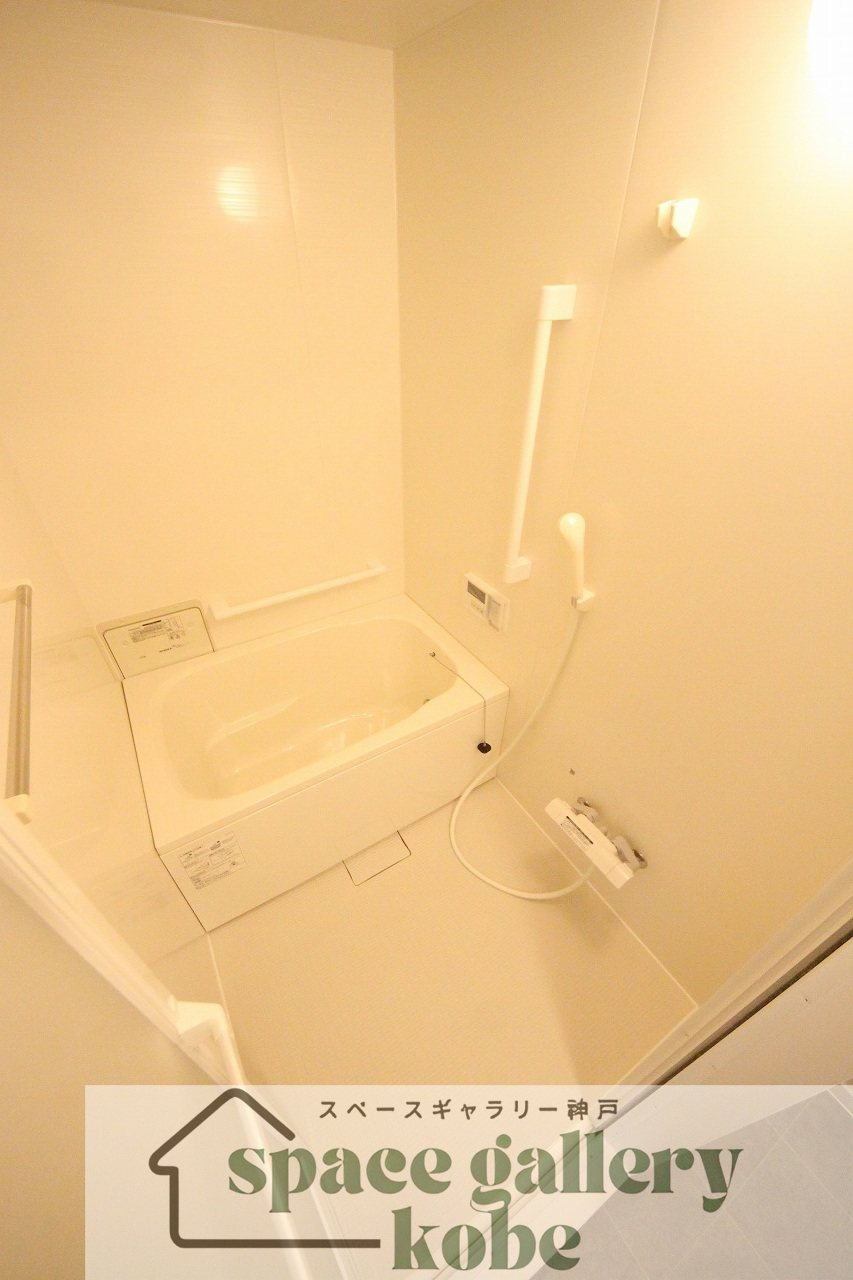 入江の浴室|※お部屋により仕様が異なる場合があります。