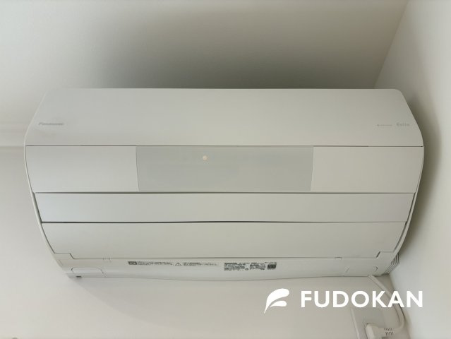山形市あかねヶ丘１丁目【新築建売】のその他|エアコンが標準装備の当物件は、リビングに設置されております。リビングは高効率のエアコンのため、家計にも優しいですね。