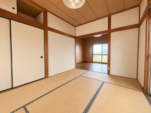 茂原市高師　中古戸建の和室|※画像の一部はAIを用いて加工・編集しています。実際の状況と異なる場合がありますので、ご了承下さい。