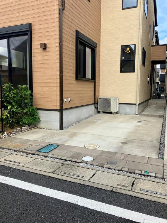 東大宮戸建の駐車場