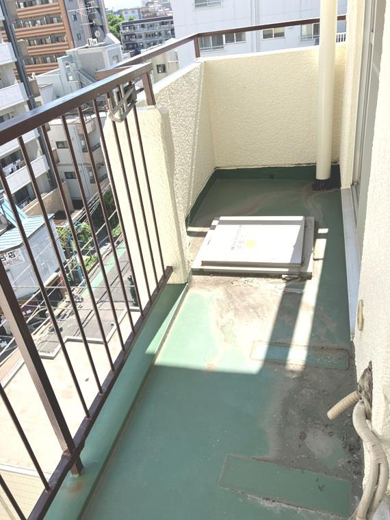 ワコー蕨マンションのバルコニー