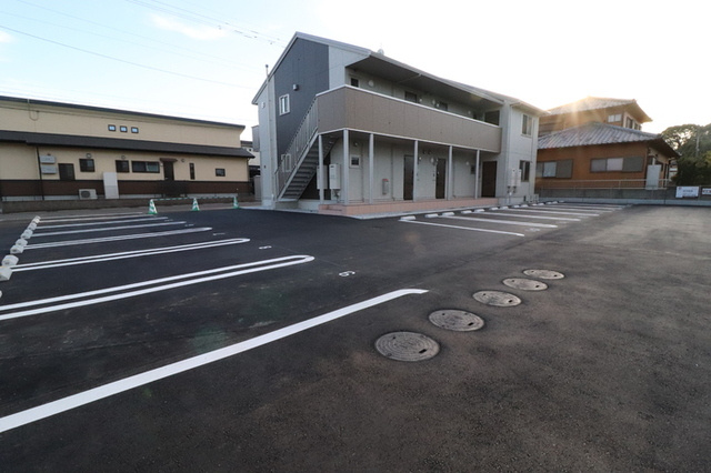 【駐車場】 | フォルトゥーナ横尾A・B　B棟 | 駐車場