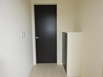 【玄関】 | グランディア赤塚 | 玄関