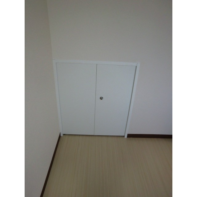 ラフィネ小松B棟のその他