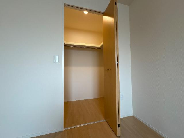エルピーダの収納|ウォークインクローゼット
