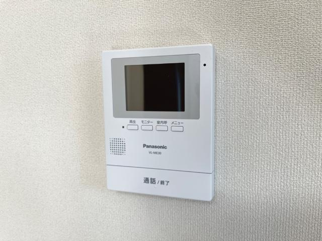 ルシアスの内装|カメラ付インターホン