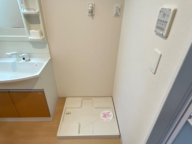 ノアールのその他|洗濯機置場