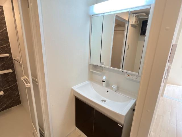 アールＵⅢの洗面所|洗髪洗面化粧台