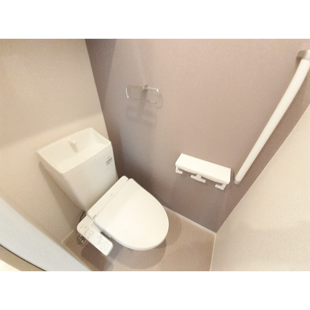 岐阜市江添３丁目のアパートのトイレ