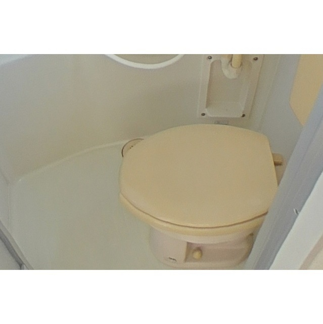 瑞穂市稲里のアパートのトイレ