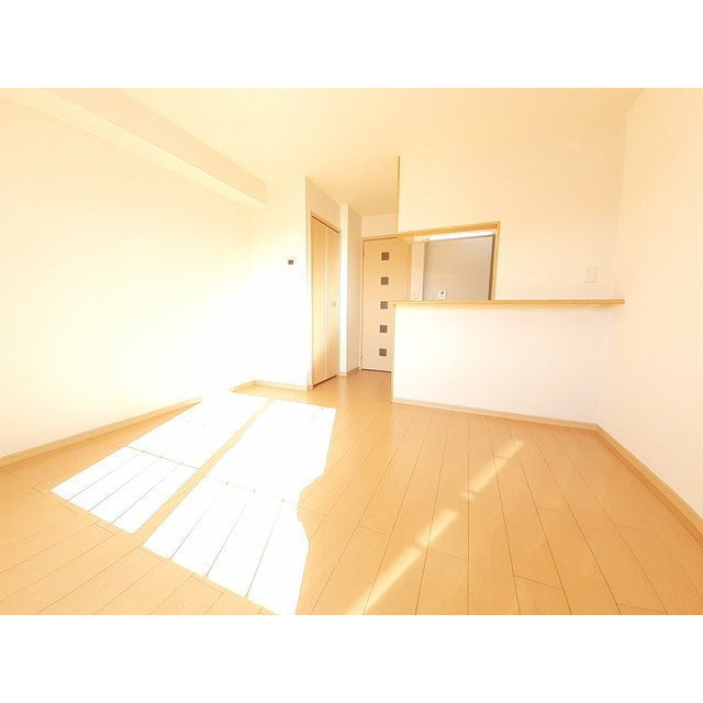 フローラ北館　Ｂの居間・リビング