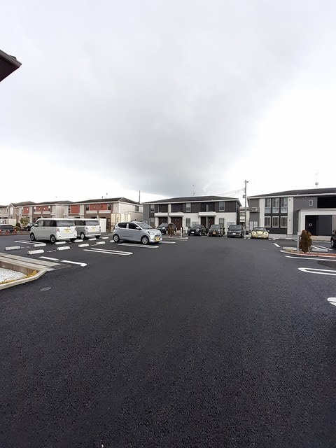 コートヤードⅦの駐車場