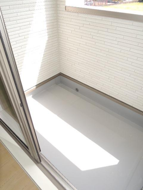 エルセレーノ森島のバルコニー
