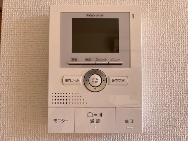 ラヴィアンローズNの内装|カメラ付インターホン