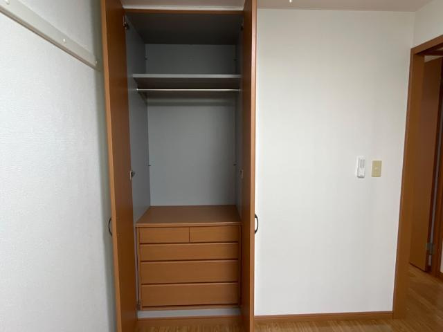 コンフォースコートIの収納|クローゼット