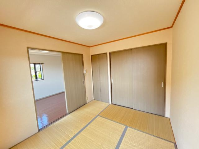 パレス野添Ⅱの内装|南和室