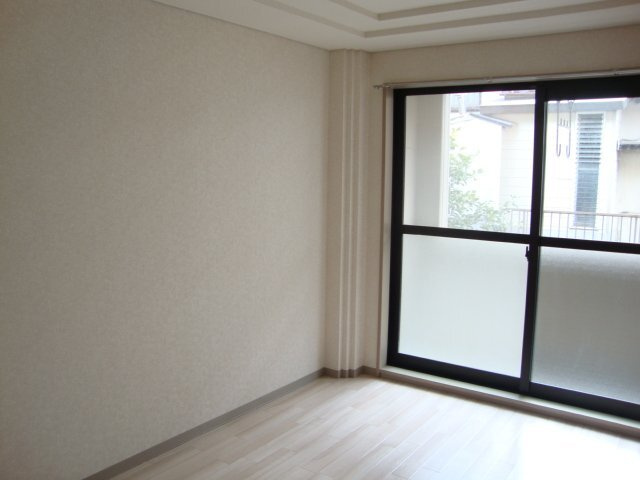 レジデンス町添の内装|洋室