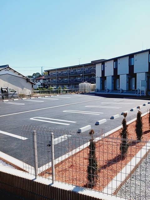 ショパンの駐車場