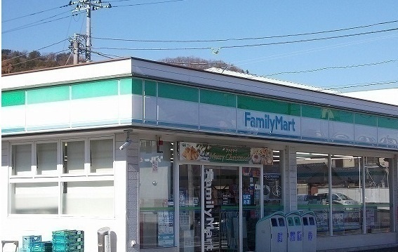 カルムコリーヌの周辺|その他「ファミリーマート沼津岡一色店まで1100m」