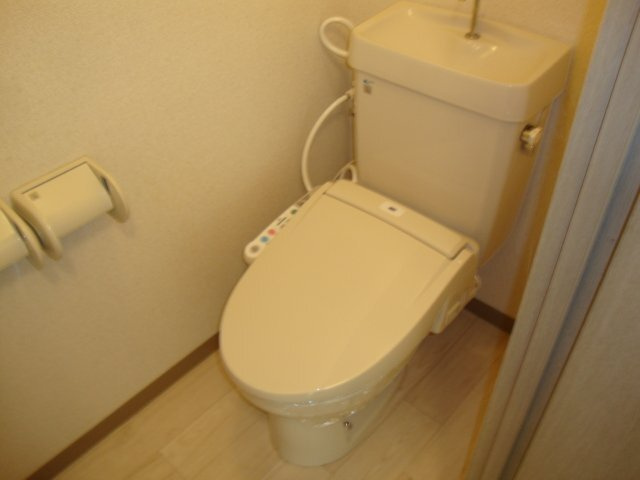 レジデンス町中のトイレ|トイレ