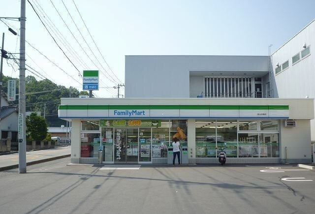 クレストール　イイダの周辺|その他「ファミリーマート韮山中條店まで400m」