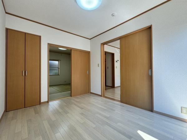 【洋室】 | プルメリア壱番館