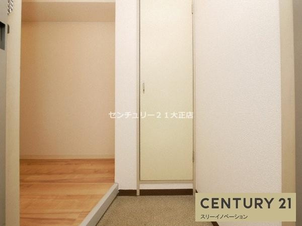 LUSENT大西の玄関