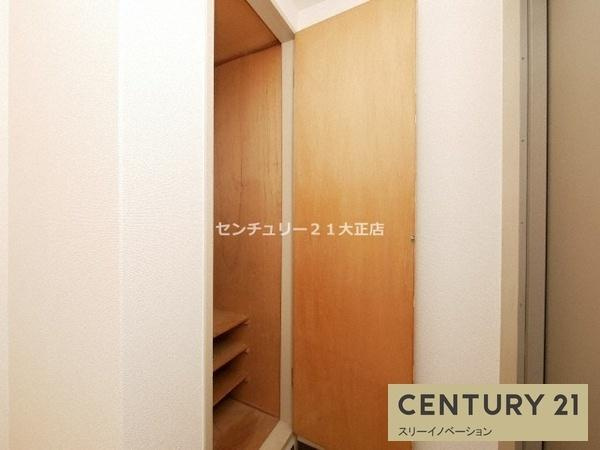 LUSENT大西の玄関
