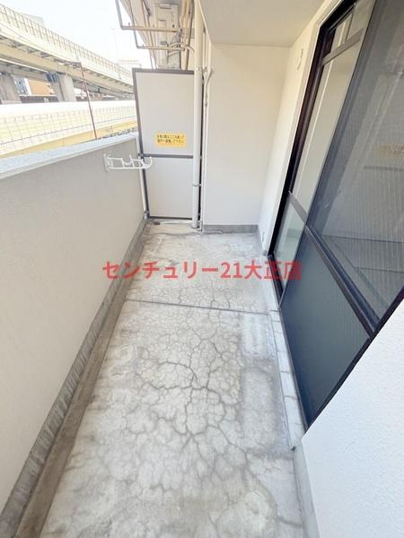 シャトー弁天弐番館のバルコニー
