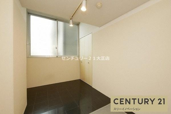 U residence 弁天町　(是空弁天)の洋室