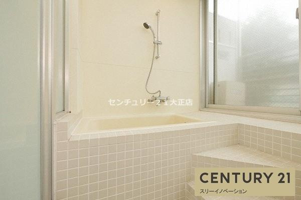 U residence 弁天町　(是空弁天)の浴室
