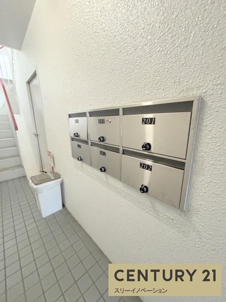 金城マンションのエントランス|★綺麗な集合ポスト★
