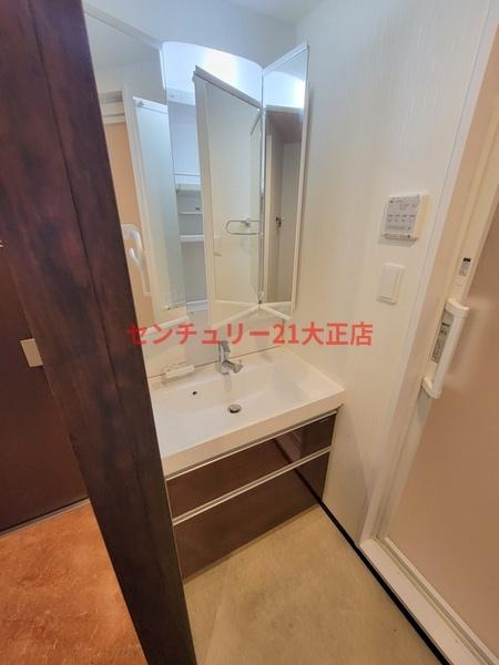 プレジオ弁天町の洗面所