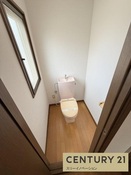平尾4丁目中古戸建のトイレ