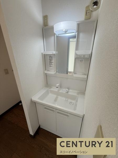平尾4丁目中古戸建の独立洗面台