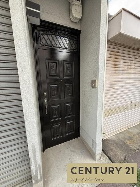 平尾4丁目中古戸建の玄関