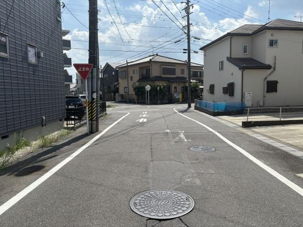 岡崎市矢作町・中古戸建の前面道路含む現地写真|前面道路です。