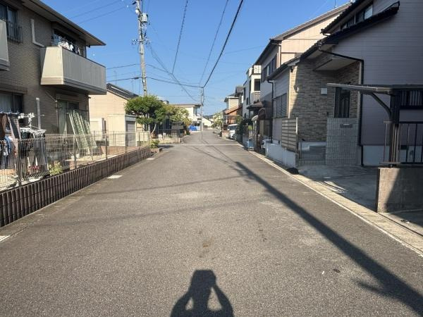 岡崎市美合町・中古戸建の前面道路含む現地写真|前面道路です。