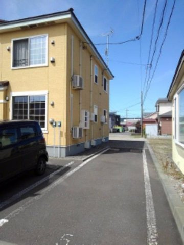 アンジュの駐車場
