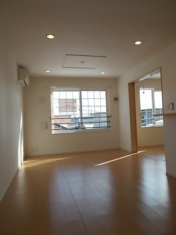 アンジュの居間・リビング