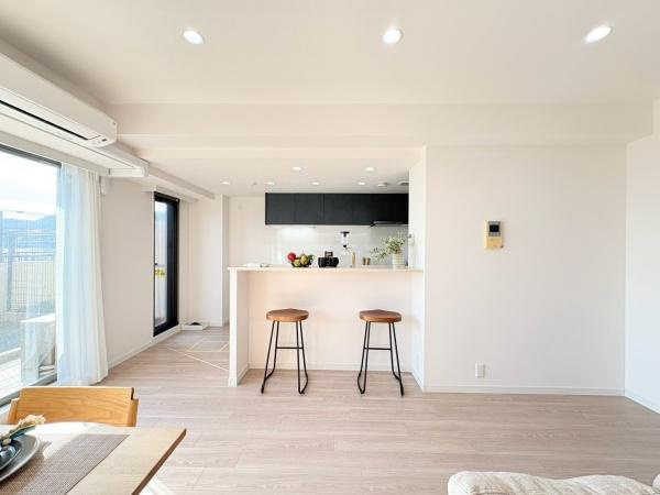 京急シティ逗子海岸の居間・リビング