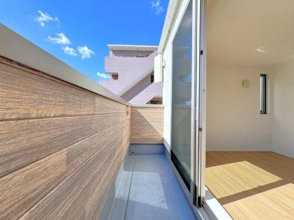 横浜市鶴見区栄町通１丁目の中古一戸建のバルコニー