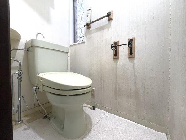 横浜市港南区日野南４丁目の中古一戸建のトイレ