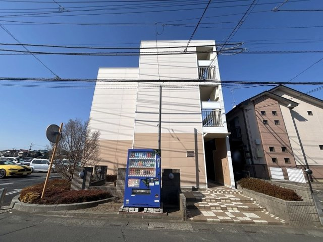 レオパレスレジデンスの外観