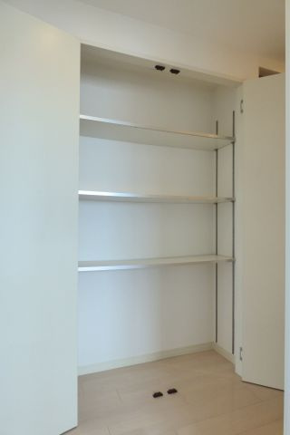 レーヴシェソワの収納|廊下収納