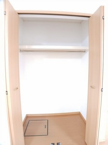 メゾン　ド　アンジュＣの収納